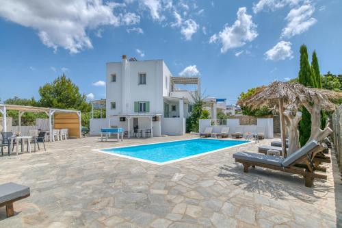 Πισίνα στο ή κοντά στο Dahlia Apartments And Studios