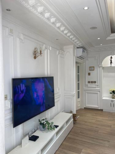TV a/nebo společenská místnost v ubytování EVE HOME