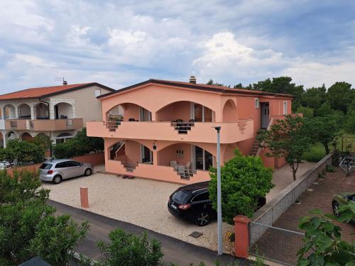 Apartmani Mazalović