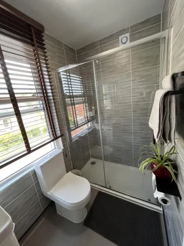 Moseley Village Apartments photo 13