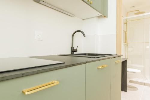 Appartement Moderne 1BR-4P - Guy Moquet