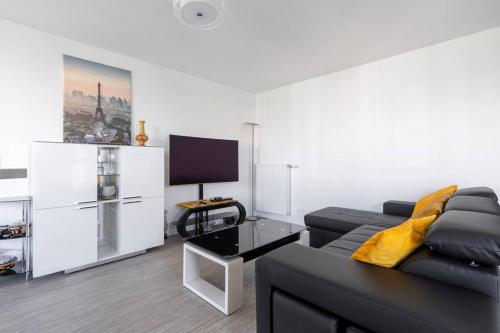 Μια τηλεόραση ή/και κέντρο ψυχαγωγίας στο Cocon Villanueva