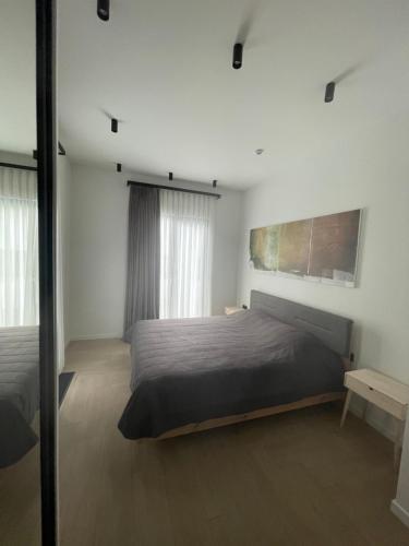  Aurora Luxe -  Room  picture :   Tea/Coffee maker    Shower    TV                           