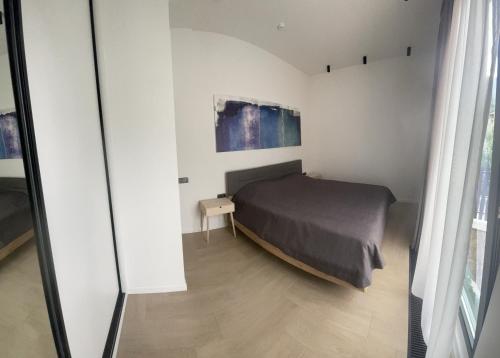  Aurora Luxe -  Room  picture :   Tea/Coffee maker    Shower    TV                           