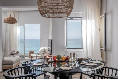 Khroma Luxury Suite 1 Beach front apartment
