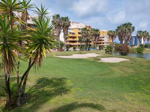 España - PUNTA PRIMA Torrevieja Orihuela Costa - large apartment for 6-people 85m2 and terrace 40m2 central air conditioning Wi-Fi living room kitchen 2 bedrooms 2 bathrooms 3 swimming pools parking security to the sea 200m only 40 min to the airport