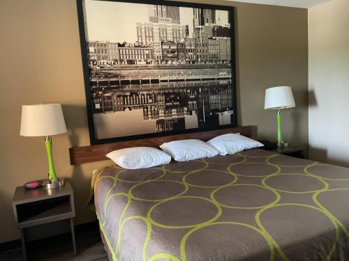 Katil atau katil-katil dalam bilik di Super 8 by Wyndham Chattanooga/East Ridge