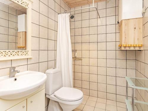 Koupelna v ubytování Holiday home Vestervig XLV
