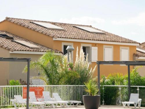 Pavillon T3 avec Piscine, Spa et Salle de Sport près de la Plage - 6 Couchages - FR-1-732-38