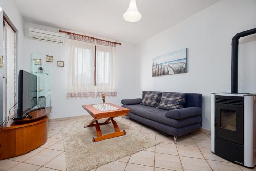 Sea View Apartment - Roberto