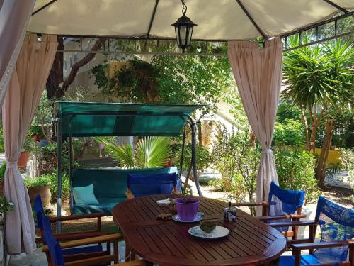 Φωτογραφία από το άλμπουμ του Kuris Studios & Apartments στον Βασιλικό