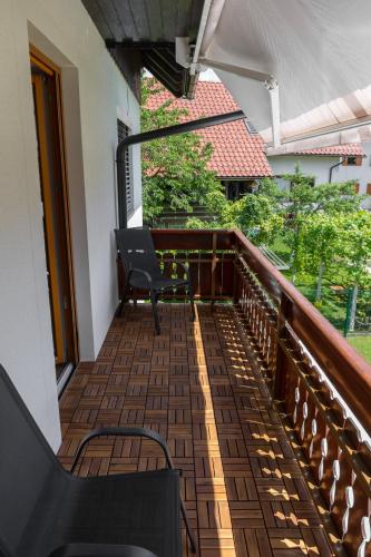 Un balcón o terraza en Apartments Olip