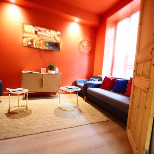 Hôtel Le Biarritz - Vichyにあるベッド