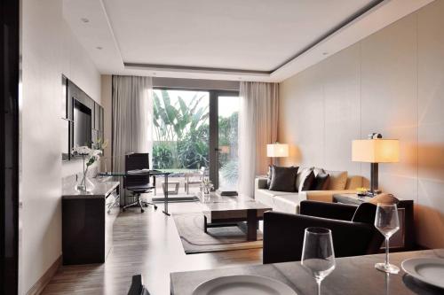 Ruang duduk di JW Marriott Mumbai Sahar Airport