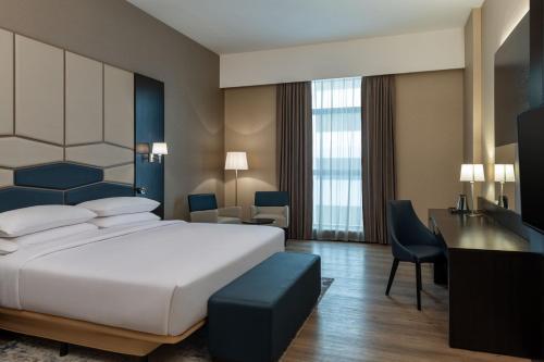 Four Points by Sheraton Production City, Dubai Image