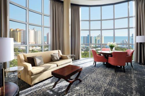 Posezení v ubytování Sheraton Myrtle Beach