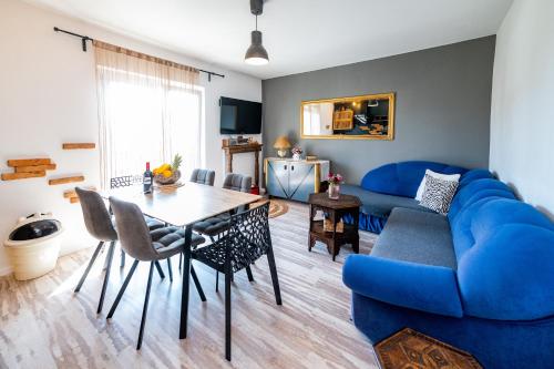 Χώρος καθιστικού στο Sea View Apartment Ana