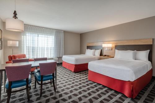 TownePlace Suites by Marriott Indianapolis Airport Image