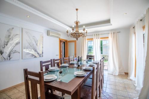 Villa Iris by Algarve Holidays