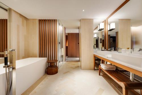Bilik mandi di The Westin Tashee Resort, Taoyuan