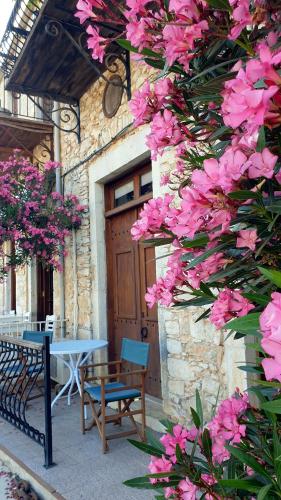 Gallery image of Traditional seafront apartment in Symi