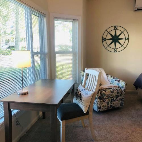 Χώρος καθιστικού στο Holden Hideaway condo