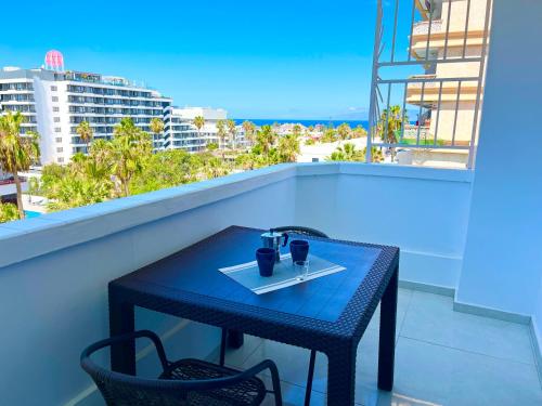 playa honda cozy apartament