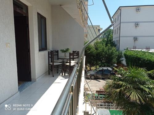 Πισίνα στο ή κοντά στο A & H Apartments Velipoje