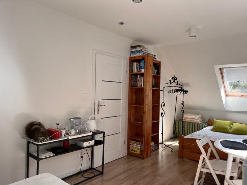 Kuchyň nebo kuchyňský kout v ubytování Garden Room
