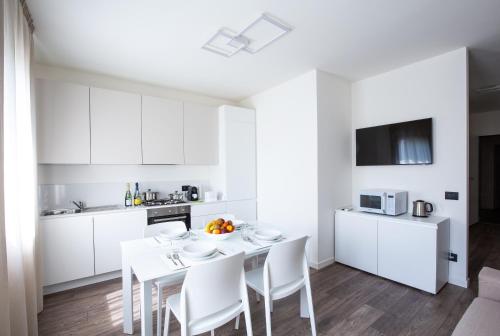 Η κουζίνα ή μικρή κουζίνα στο BORGO VERTICALE Luxury Apartments