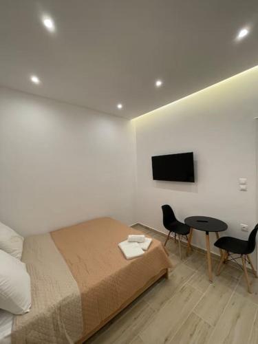 Pagrati-Luxury central cozy studio