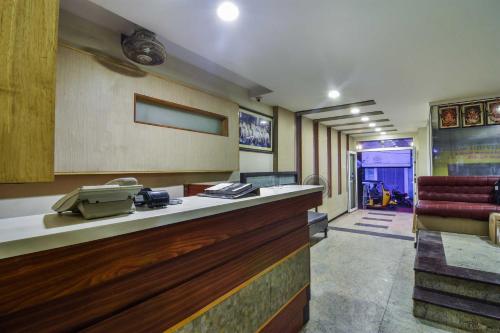 Hotel Kathir Palace tesisinde lobi veya resepsiyon alanı