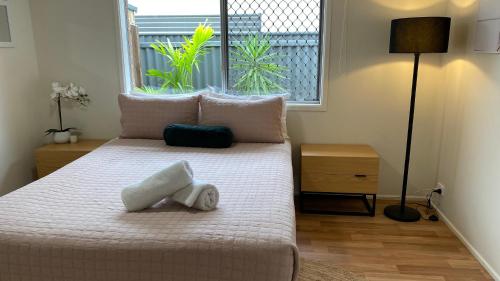 Postel nebo postele na pokoji v ubytování Private Guesthouse - Pet friendly - Walk to Beach