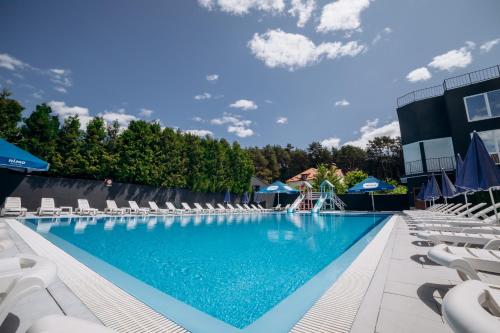 Bazén v ubytování Avalon Hotel&Pool nebo v jeho okolí