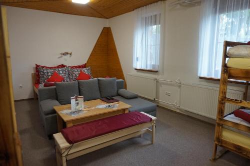 Posteľ alebo postele v izbe v ubytovaní Penzion a restaurace Na Hvězdě