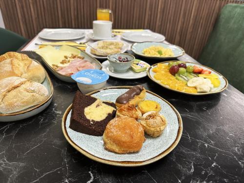 Đồ ăn tại/gần khách sạn