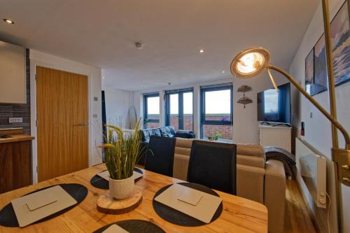 Sidemersey Livings- Convenient and Accessible 1-Bedroom Flat with a View, Central Liverpool photo 24