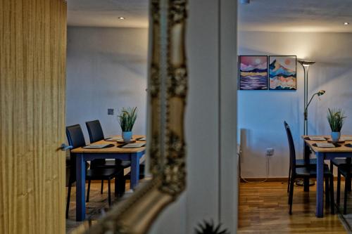 Sidemersey Livings- Convenient and Accessible 1-Bedroom Flat with a View, Central Liverpool photo 34