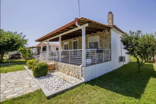 Gallery image of Villa Nia in Karianí