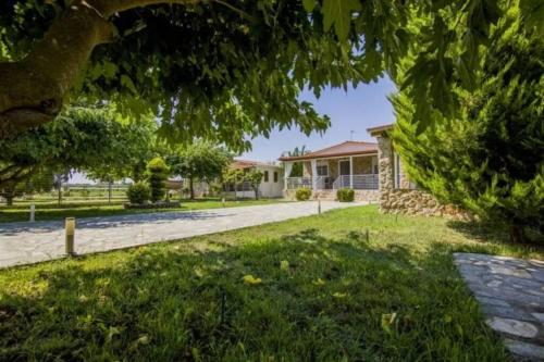 Gallery image of Villa Nia in Karianí