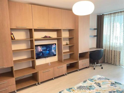 Studio Carol - Rond Baba Novac