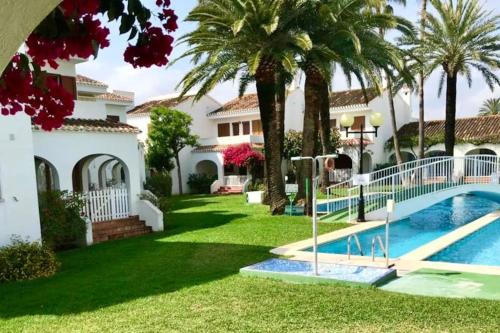 Bazén v ubytování Viva la Vida Denia nebo v jeho okolí