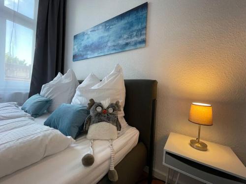 Ein Bett oder Betten in einem Zimmer der Unterkunft LUCKY STAYS LS09 - Vollausstattung - Zentrum - große Küche - 2 Zimmer - Smart-TV