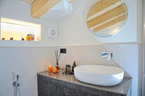 Un baño de Lux Domotic Apt-Chalet Dolomites