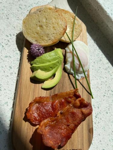 B&Bの敷地内または近くでの食事または食べ物