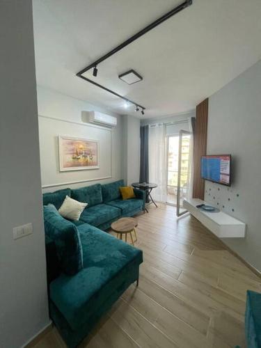 Prime location & Classy flat - Image 3