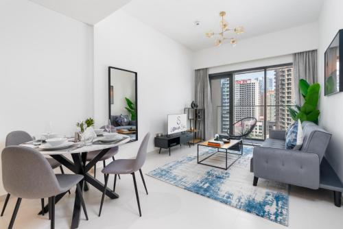 Ultimate Stay / 5 min walk from Dubai Mall / Brand New / Downtown