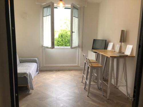 Leonardo luxury apartment