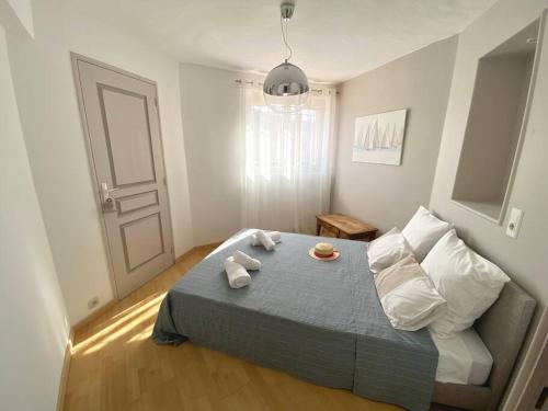 A louer haut de villa 4 pièces à Sainte-Maxime Golfe de St-Tropez