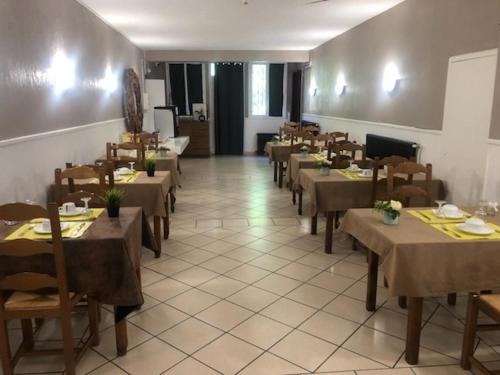 Restaurace v ubytování HOTEL BON ACCUEIL